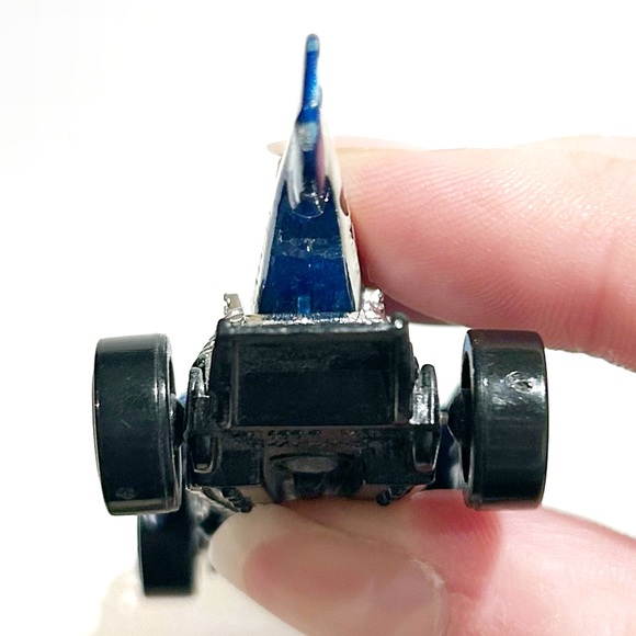 Vintage 1996 Hot Wheels Metallic Blue Dog Fighter Diecast Car Propeller 1:64 #57 - Picture 13 of 14